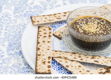 Passover Matzo With Charoset