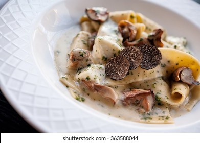 Pasta With Black Truffles And Mozzarella
