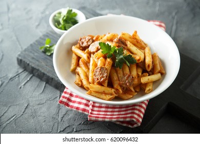 Pasta With Sausage And Tomato Sauce