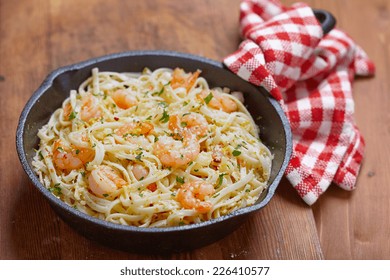 Pasta With Shrimp Scampi In A Pan