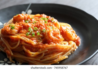 Pasta,Spaghetti With Shrimp And Tomato Cream Sauce