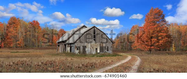 Pastoral Scene Old Barn Dirt Road Stock Photo Edit Now 674901460