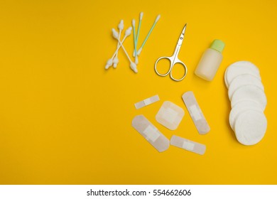 6,077 Cotton First Aid Images, Stock Photos & Vectors 