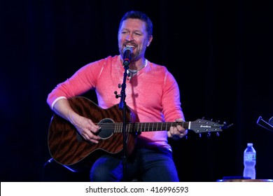 PATCHOGUE, NY-FEB 3: Musician Craig Morgan Performs Onstage At The Emporium On February 3, 2016 In Patchogue, New York.