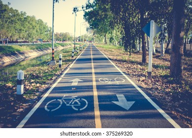 ?Bicycle Path