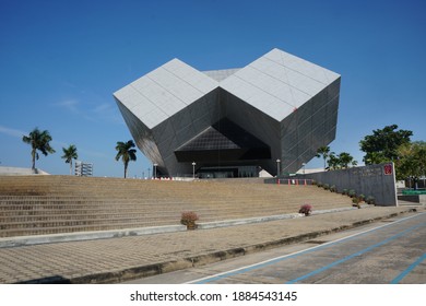 Pathum Thani, Thailand. November 30, 2020: Dice Shaped Building At The National Science Museum Thailand.