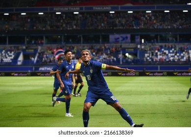 Pathumthani -Thailand-31May2022:Teerasil Dangda #10 Happy For Goal During Friendly Match Between Thailand Against Bahrain At Bg Stadium,thailand