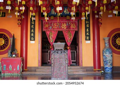 Pati - July, 2021 : Chinese Temple Architecture Refer To A Type Of Structures Used As Place Of Worship Of Chinese Buddhism, Taoism Or Chinese Folk Religion, Where People Revere Ethnic Chinese Gods.