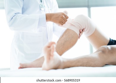 Broken Leg Doctor Images Stock Photos Vectors Shutterstock