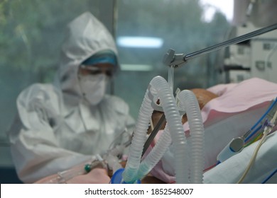 A patient is seen in the intensive care unit for the coronavirus disease (COVID-19)  in Thoracic Diseases Hospital of Athens in Greece on November 8, 2020.