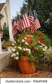Patriotic flower arrangement for Independence day