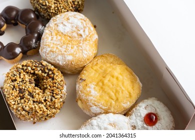 The pattern donut in box