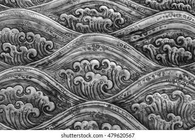 Pattern on silver