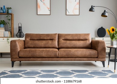 Leder Couch Braun Images Stock Photos Vectors Shutterstock