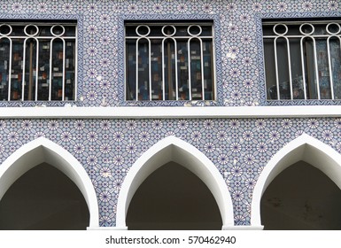 Patterned wall