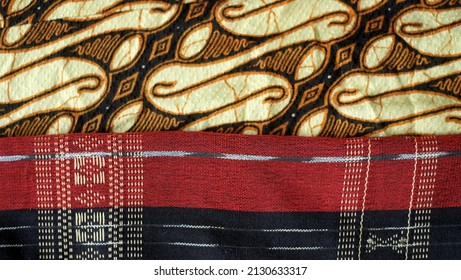 Patterns Of Javanese Batik Cloth And Batak Ulos Cloth Combined In One Photo, Both Of Which Are From Indonesia