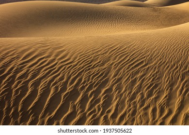 Desert Sand Background Images Stock Photos Vectors Shutterstock