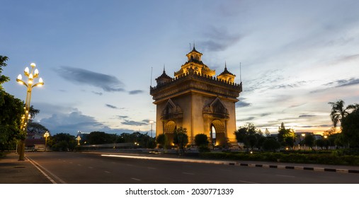 Patuxai Vientiane Lao, Patuxai is a war monument in the center of Vientiane.