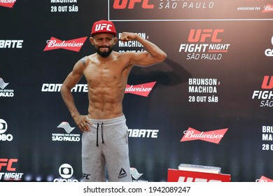 São Paulo, São Paulo, Brazil, October 28, 2017. UFC Fight Night: Brunson Vs. Machida. Flyweight Category Fight – Deiveson Figueiredo Vs. Jarred Brooks. Weighing