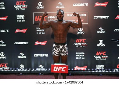 São Paulo, São Paulo, Brazil, October 28, 2017. UFC Fight Night: Brunson Vs. Machida. Average Weight Category Fight – Derek Brunson Vs. Lyoto Machida. Weighing