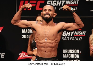 São Paulo, São Paulo, Brazil, October 28, 2017. UFC Fight Night: Brunson Vs. Machida. Flyweight Category Fight – Deiveson Figueiredo Vs. Jarred Brooks. Weighing.