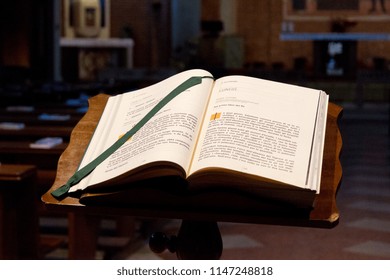 89 Jesus Christ Lecturing Images, Stock Photos & Vectors | Shutterstock