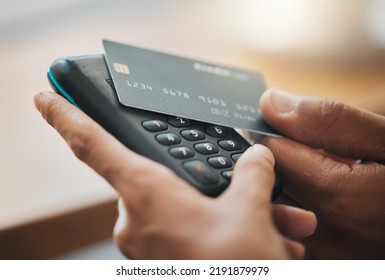 Paying For Ecommerce, Transaction With Card Device, Gadget And Bank Or Credit Card To Pay For Service In Modern Store, Shop Or Retail Company. Contactless Visa Payment Transaction With Technology