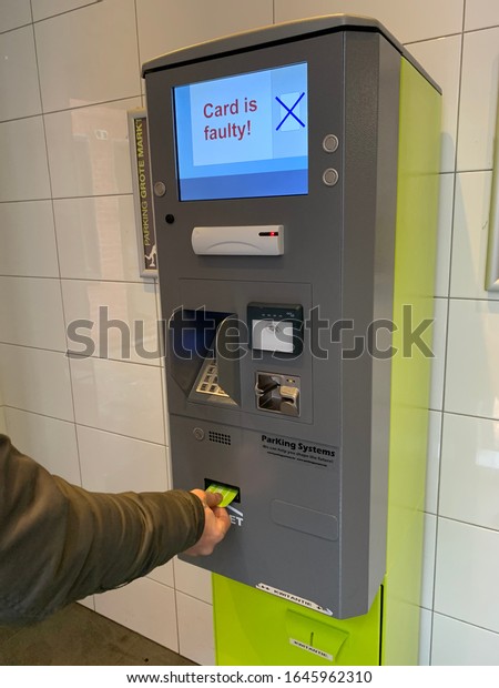 payment for parking\
Belgium February 2020