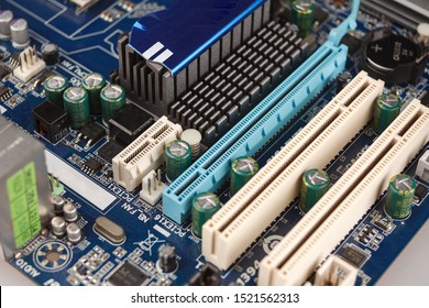 871 Pci express Images, Stock Photos & Vectors | Shutterstock