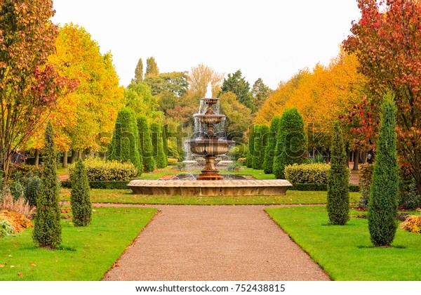 Peaceful Scenery Fountain Regents Park London Stock Photo Edit Now