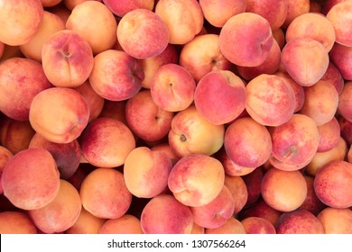 
Peaches Closeup Background