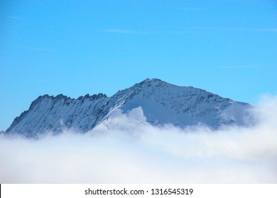 Peak in The Clouds