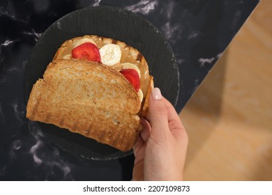 Peanut Butter, Hazelnut Cream, Granola, Oat Meal, Healt, Toast, Beard, Strawberry, Blueberries, Banana, Pancake, Waffle, Blueberry, Date, Healthy Eating,