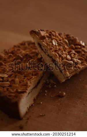 
Peanut pie and jam in the middle