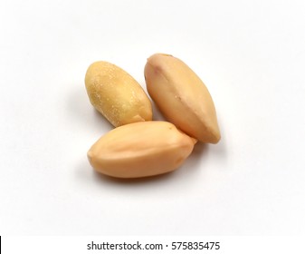 Peanuts Isolated - Shutterstock ID 575835475