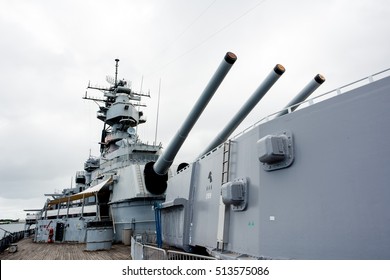 Pearl Harbor, HI: September 27, 2016: U.S.S. Missouri In Pearl Harbor. The USS Missouri Is Where Japan Signed The Instrument Of Surrender With The United States.