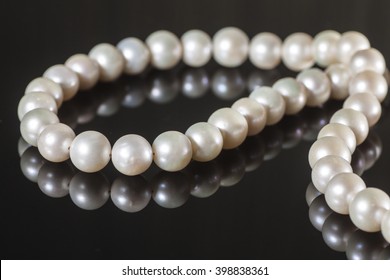 5,454 String Of Black Pearls Images, Stock Photos & Vectors 