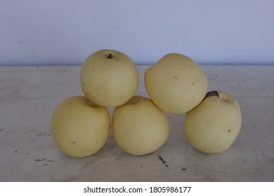  pears 