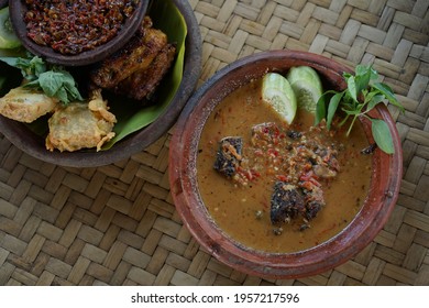 Pecel Belut Indonesian Traditional Chicken Grilled Stock Photo ...