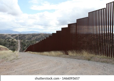 Pedestrian Style Fencing Along The US Mexico Border In Tucson Sector Arizona 4528