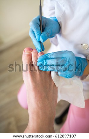 pedicure foot male