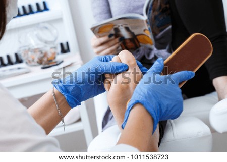 pedicure procedure in the salon
