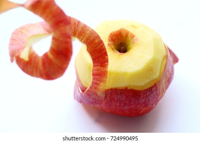 Peeled Apple Stock Photo 724990495 | Shutterstock