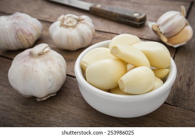 Peeled Garlic In Bowl 