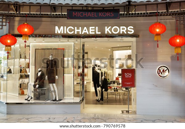 michael kors queensbay mall