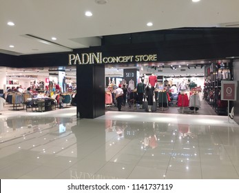 Padini Concept Store Images Stock Photos Vectors Shutterstock