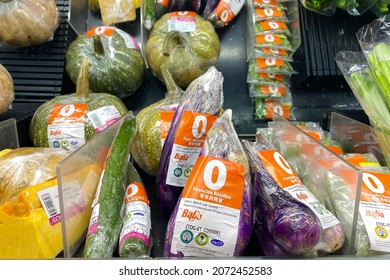 PENANG, MALAYSIA - NOV 16, 2020: Baba Brand Baba Insight 100% Organic Vegetable With Zero Pesticide On The Shelf Of AEON Queensbay Mall