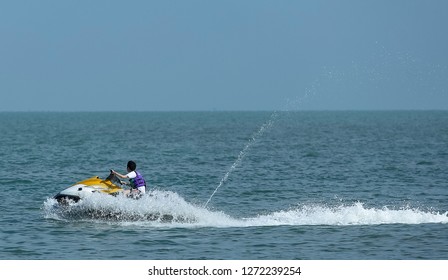 13 Jetski Operators Images, Stock Photos & Vectors | Shutterstock