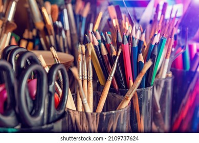 Paint Brush Cup: Over 8,377 Royalty-Free Licensable Stock