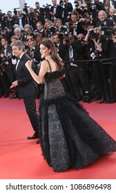 Penelope Cruz And Actor Ricardo Darin Attend The Opening Gala During The 71st Annual Cannes Film Festival At Palais Des Festivals On May 8, 2018 In Cannes, France. 